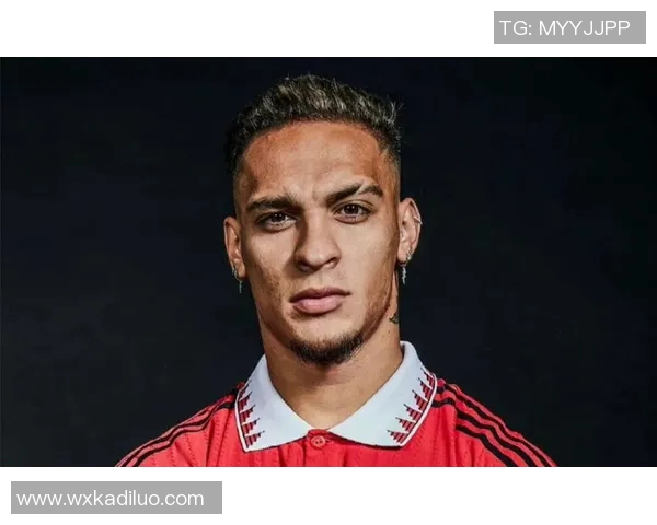 女生足球明星颜值大比拼谁是场上最靓的风景线