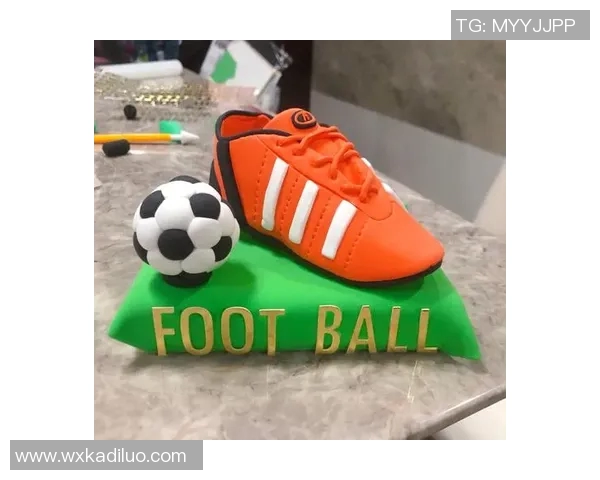 幼儿园小朋友创意手工制作足球明星活动展现童趣与团队合作精神 幼儿园小朋友创意手工制作足球明星活动展现童趣与团队合作精神