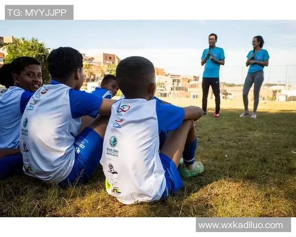 夜店狂欢与绿茵场的交响最爱夜店的足球明星生活揭秘 夜店狂欢与绿茵场的交响最爱夜店的足球明星生活揭秘