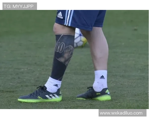 足球明星小臂手环纹身的魅力与意义探讨